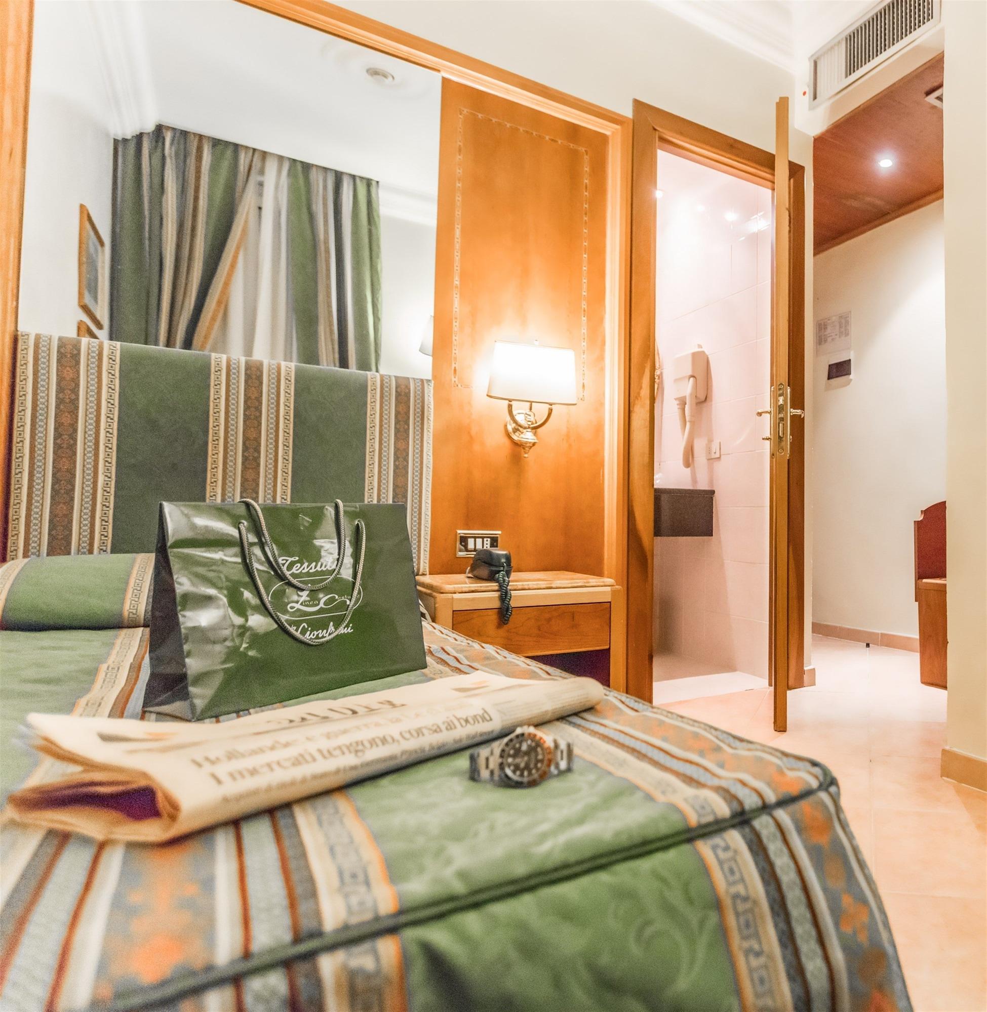 Raeli Hotel Siracusa Рим Екстериор снимка