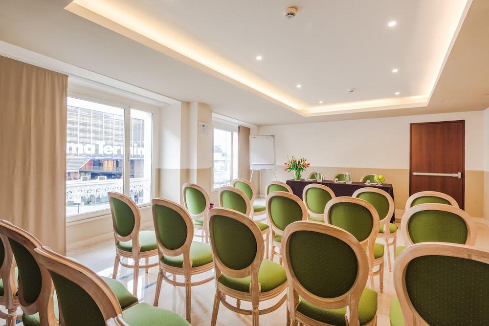 Raeli Hotel Siracusa Рим Екстериор снимка