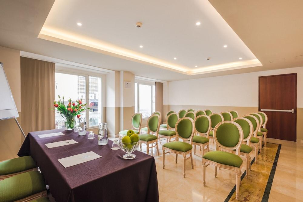 Raeli Hotel Siracusa Рим Екстериор снимка