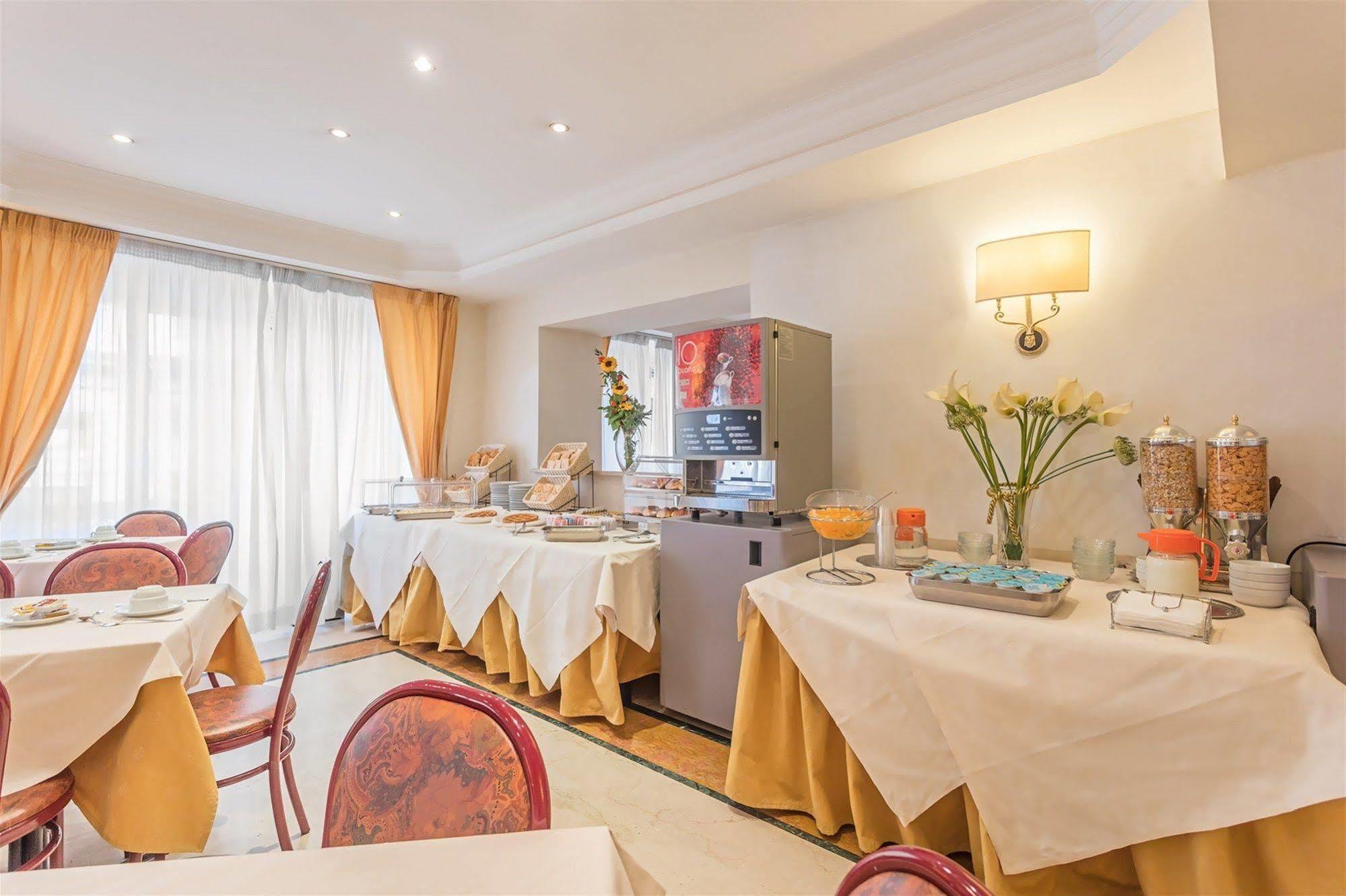 Raeli Hotel Siracusa Рим Екстериор снимка
