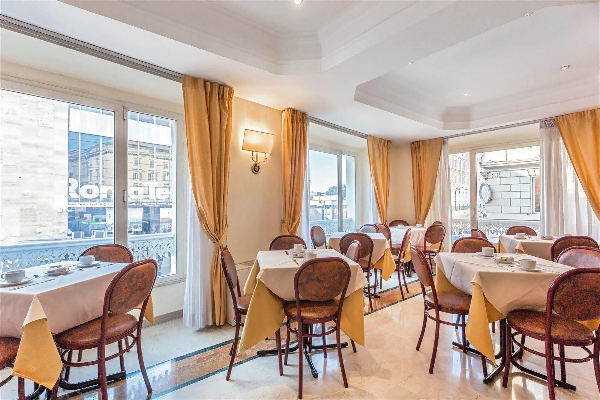 Raeli Hotel Siracusa Рим Екстериор снимка