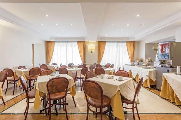 Raeli Hotel Siracusa Рим Екстериор снимка