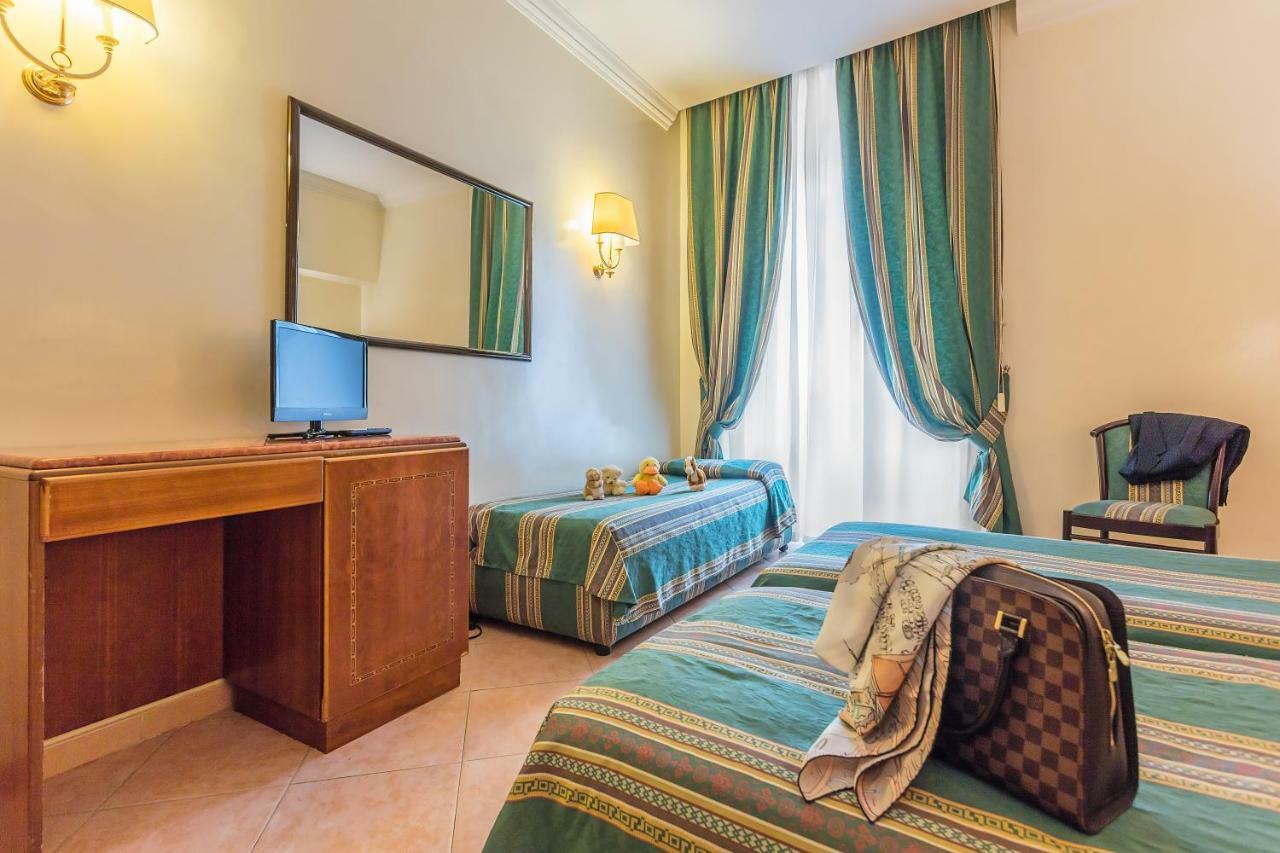 Raeli Hotel Siracusa Рим Екстериор снимка