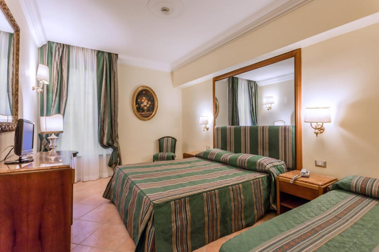 Raeli Hotel Siracusa Рим Екстериор снимка